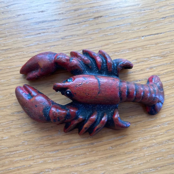 Maine lobster cast iron bottle opener or paperweight - Picture 1 of 4